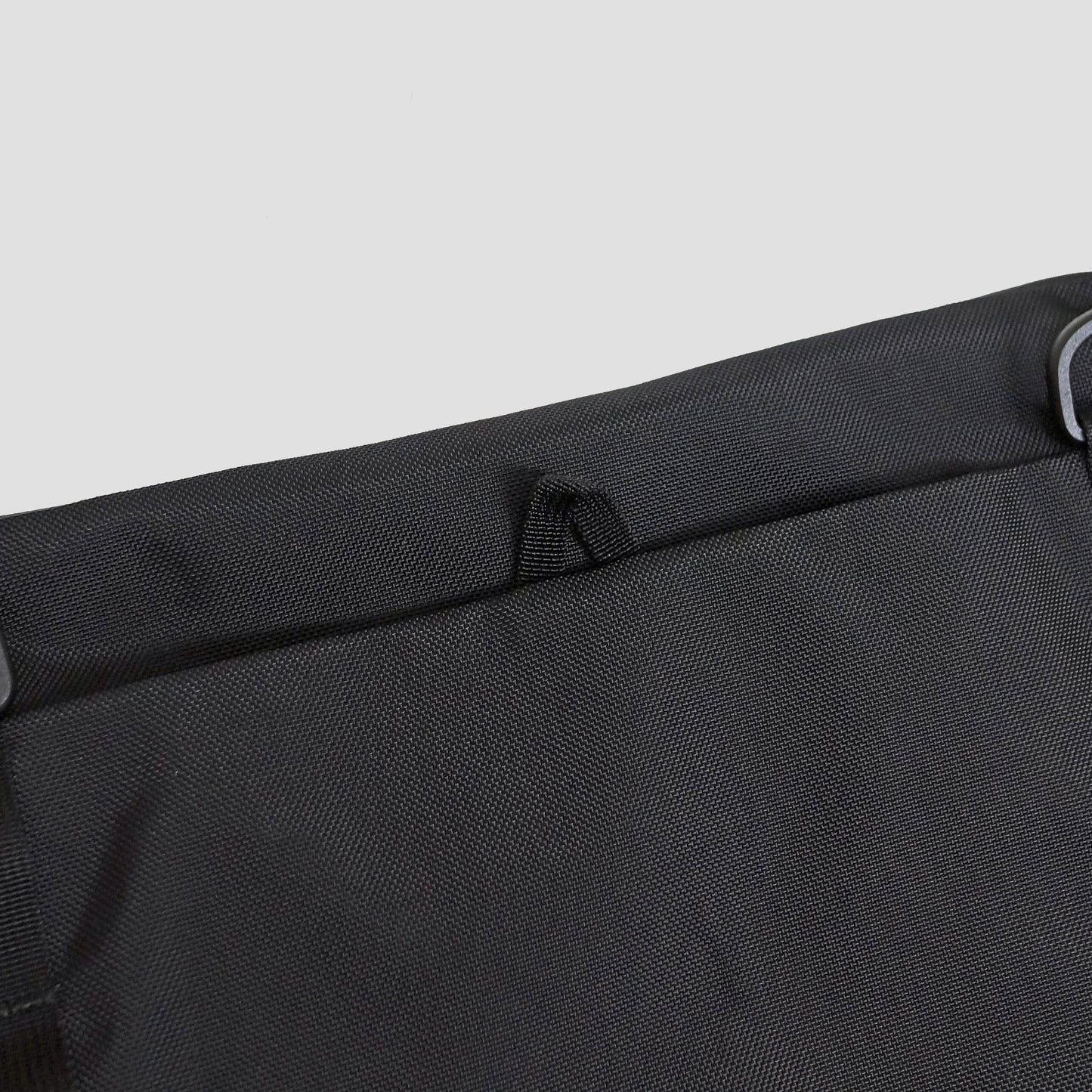 Annex Liner II - 扁平斜背包