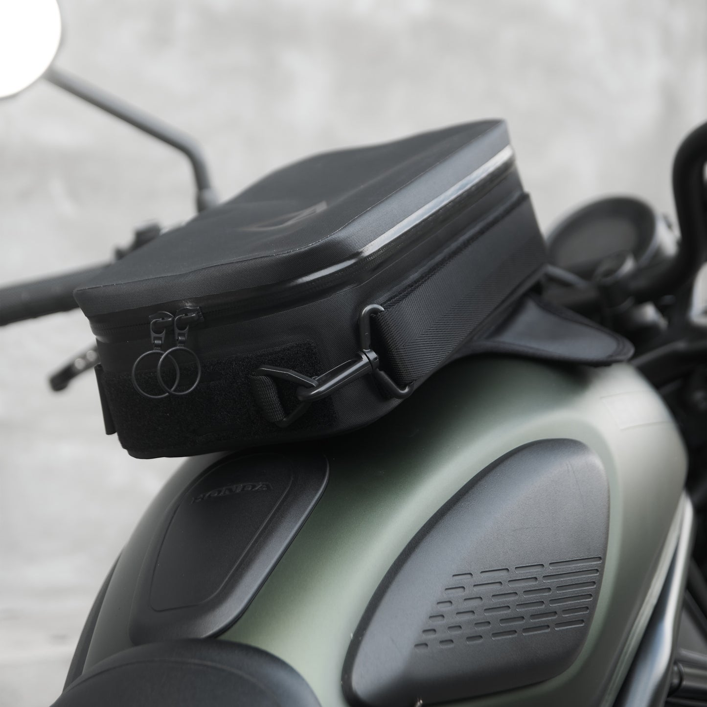 “RAINSTOPPER”防雨磁吸油箱包 Honda CL300 適用