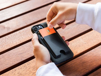 Quad Lock MAG™ wallet