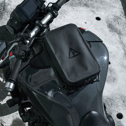 Pre-order special price: "Rainstopper" magnetic tank bag for Yamaha MT-09 Gen 1 to Gen 3 (2014-2023)