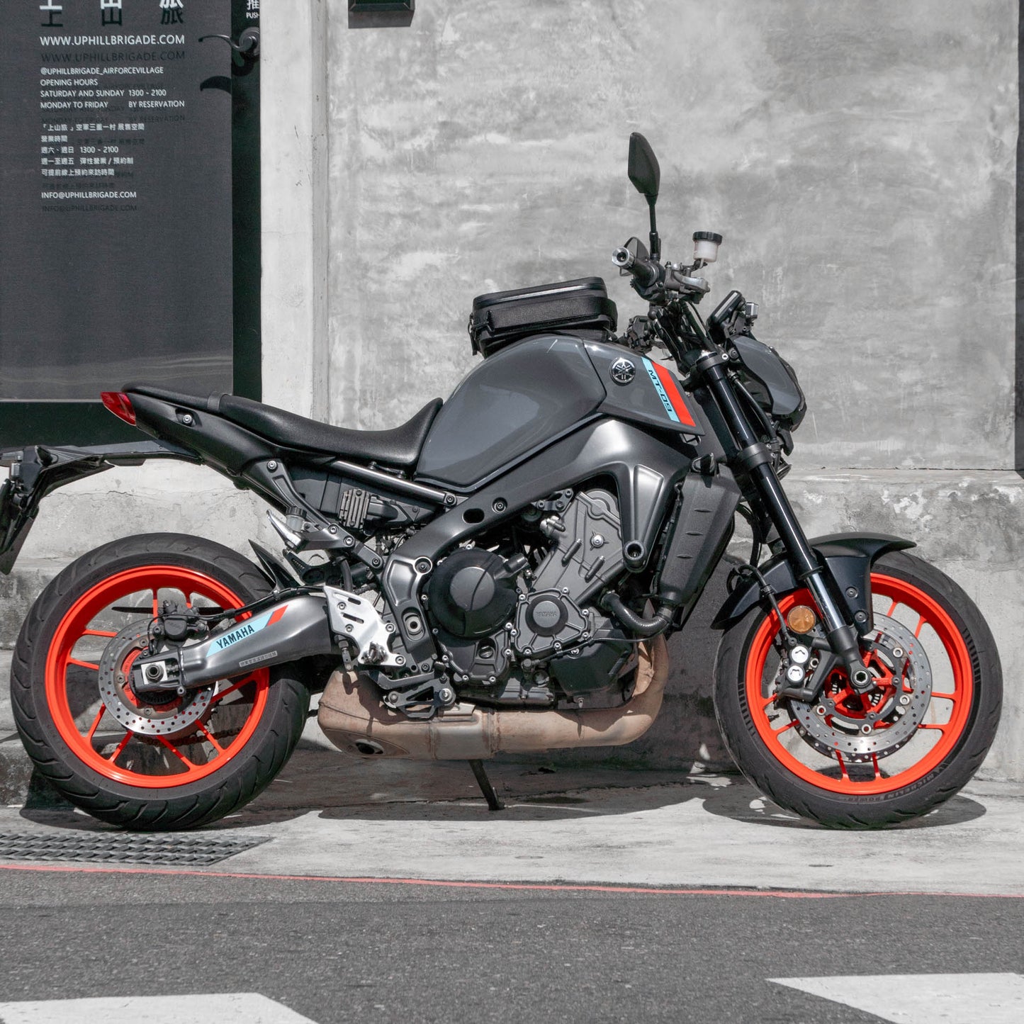 早鳥預購價（九月開始出貨）：上山旅 RAINSTOPPER 防雨磁吸油箱包 Yamaha MT-09 一代至三代適用（2014-2023 年式）