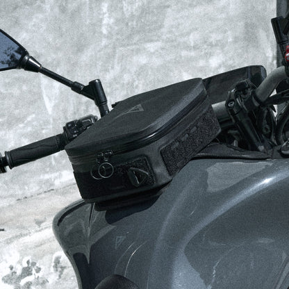 Pre-order special price: "Rainstopper" magnetic tank bag for Yamaha MT-09 Gen 1 to Gen 3 (2014-2023)