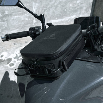 Pre-order special price: "Rainstopper" magnetic tank bag for Yamaha MT-09 Gen 1 to Gen 3 (2014-2023)