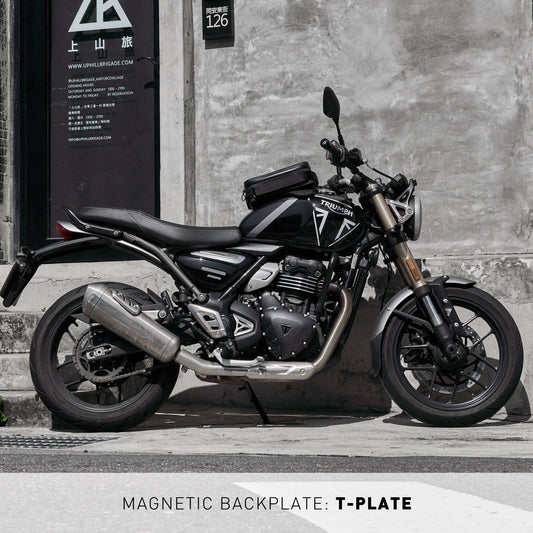 "Rainstopper" magnetic tank bag for Triumph Speed 400