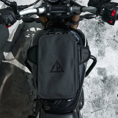 早鳥預購價：上山旅 RAINSTOPPER 防雨磁吸油箱包 Triumph Speed 400 適用