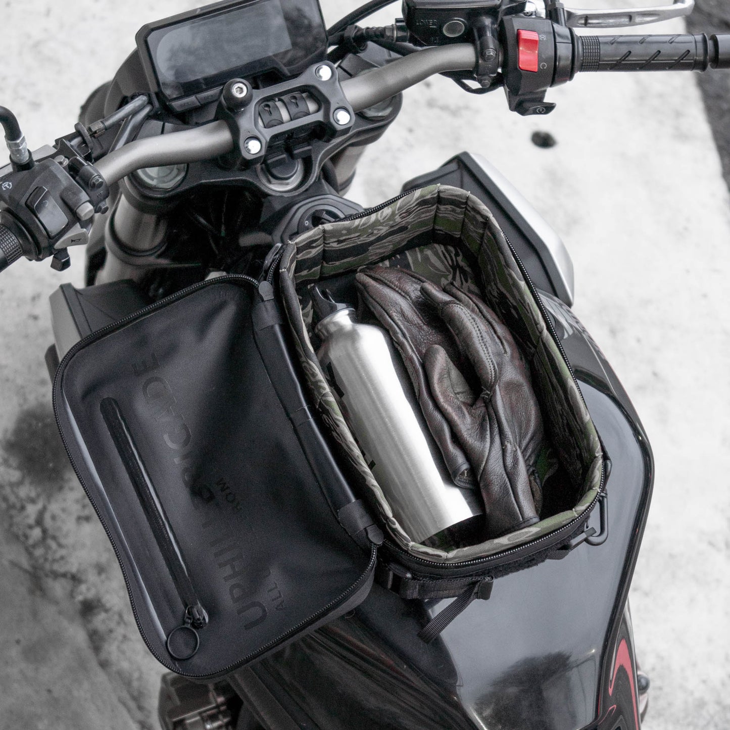 Pre-order (ship in September): "Rainstopper" magnetic tank bag for Honda CB650R
