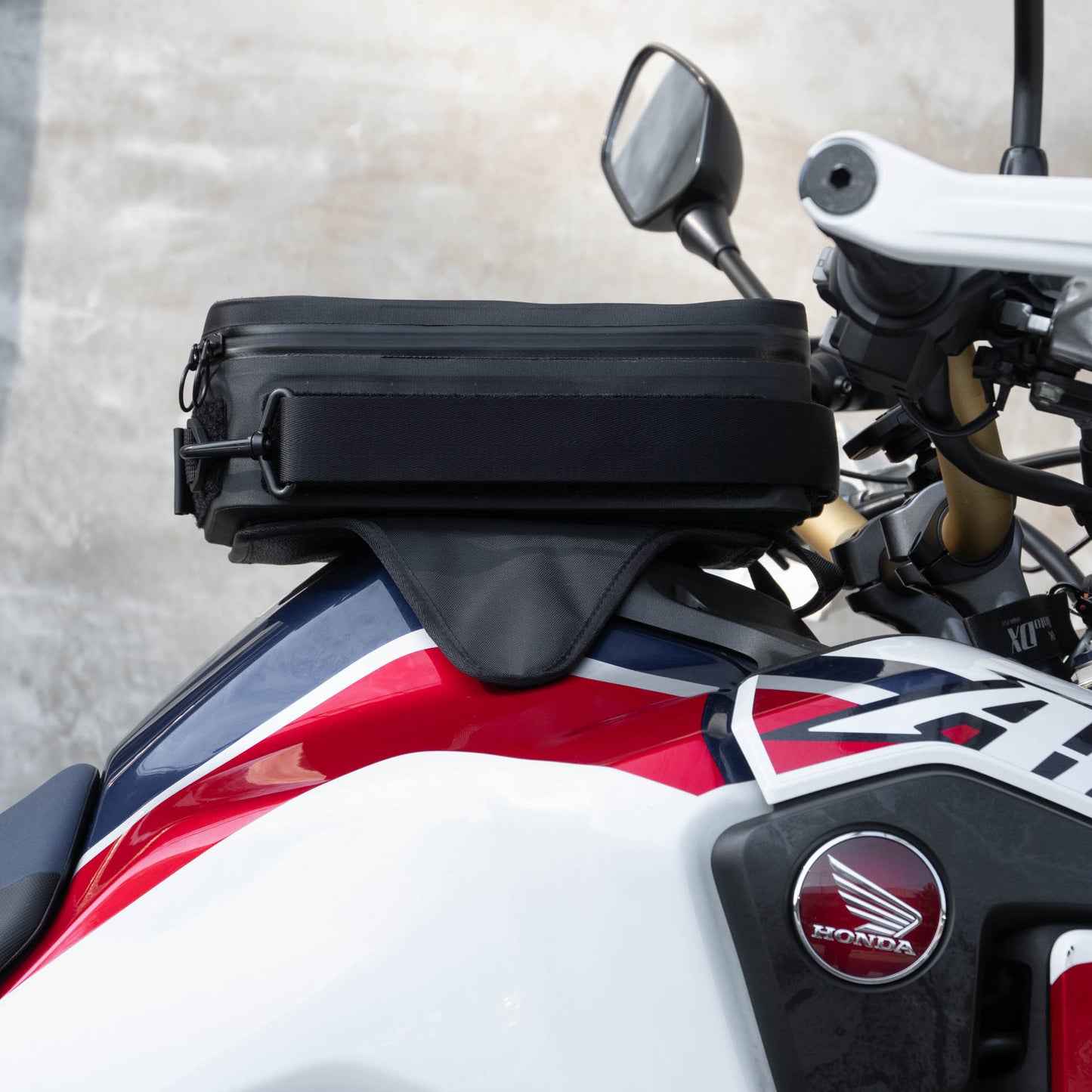 Pre-order (ship in September): "Rainstopper" magnetic tank bag for Honda Africa Twin CRF1100L