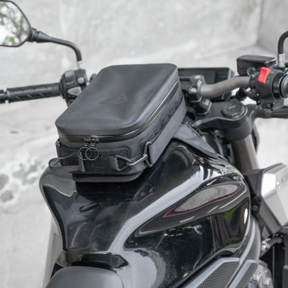 Pre-order (ship in September): "Rainstopper" magnetic tank bag for Honda CB650R