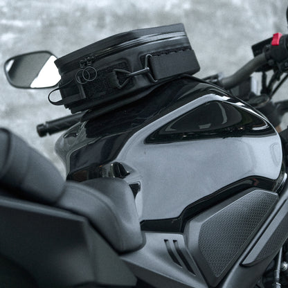 Pre-order special price: "Rainstopper" magnetic tank bag for Honda CB650R