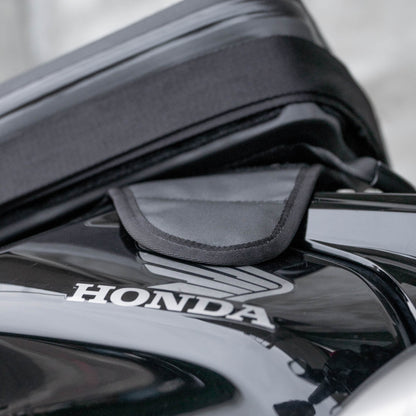 Pre-order (ship in September): "Rainstopper" magnetic tank bag for Honda CB650R