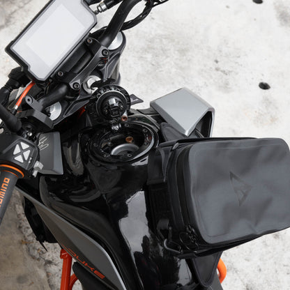 Pre-order special price: "Rainstopper" magnetic tank bag for KTM 390 Duke