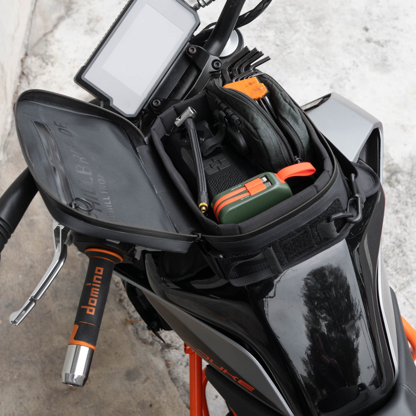 Pre-order special price: "Rainstopper" magnetic tank bag for KTM 390 Duke