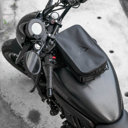 早鳥預購價（九月開始出貨）：上山旅 RAINSTOPPER 防雨磁吸油箱包 Kawasaki Eliminator 適用