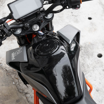 Pre-order special price: "Rainstopper" magnetic tank bag for KTM 390 Duke