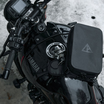 早鳥預購價：上山旅 RAINSTOPPER 防雨磁吸油箱包 Yamaha XSR900 二代適用