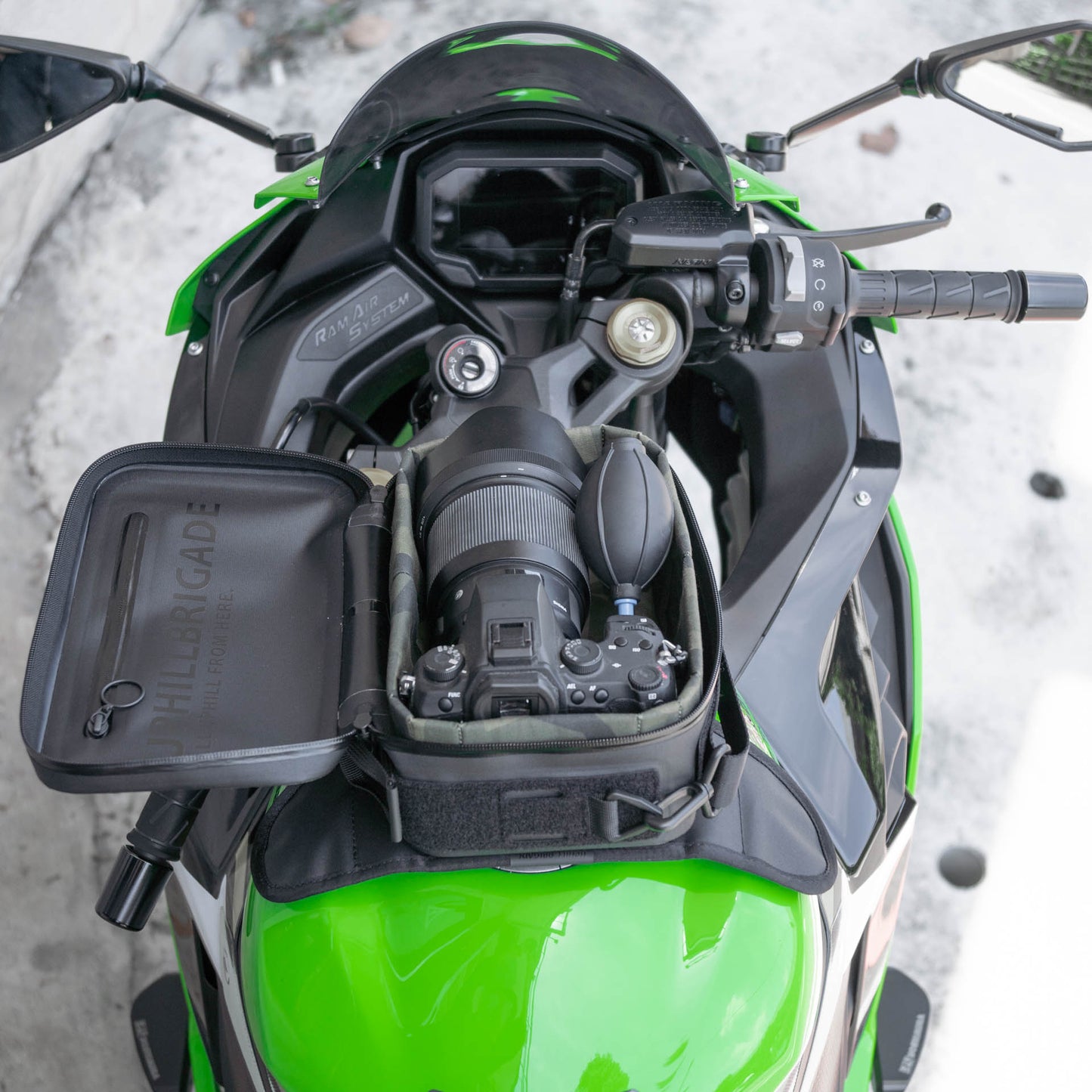 Pre-order (ship in September): "Rainstopper" magnetic tank bag for Kawasaki ZX-4RR