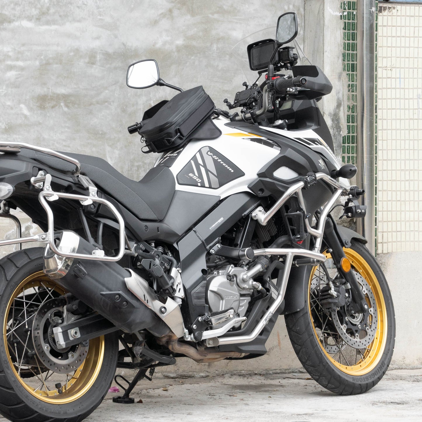 早鳥預購價：上山旅 Rainstopper 防雨磁吸油箱包 Suzuki V-Strom 800 適用