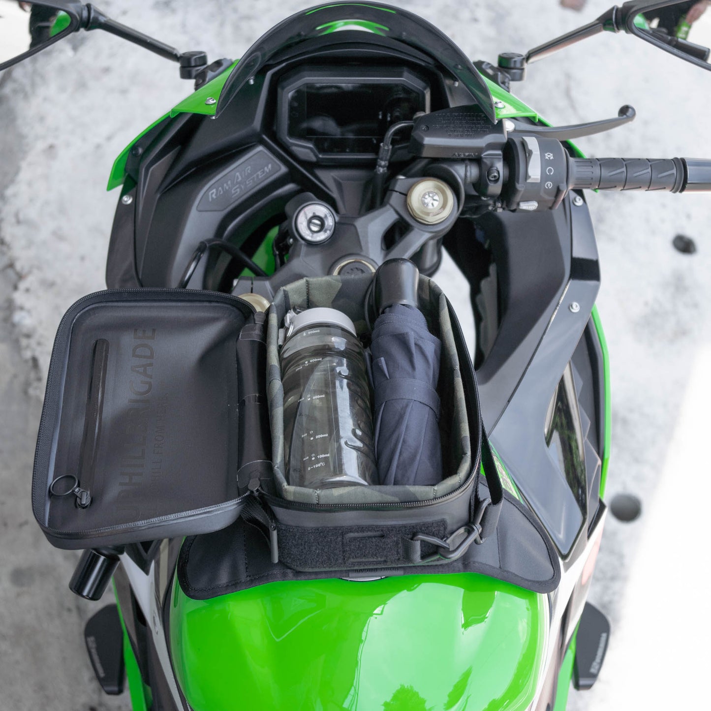 Pre-order (ship in September): "Rainstopper" magnetic tank bag for Kawasaki ZX-4RR