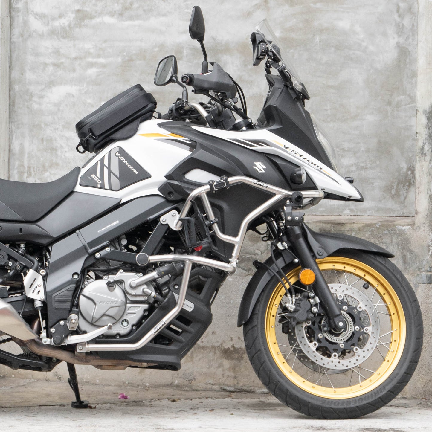 早鳥預購價：上山旅 Rainstopper 防雨磁吸油箱包 Suzuki V-Strom 800 適用