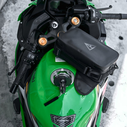 Pre-order special price: "Rainstopper" magnetic tank bag for Kawasaki ZX-4RR