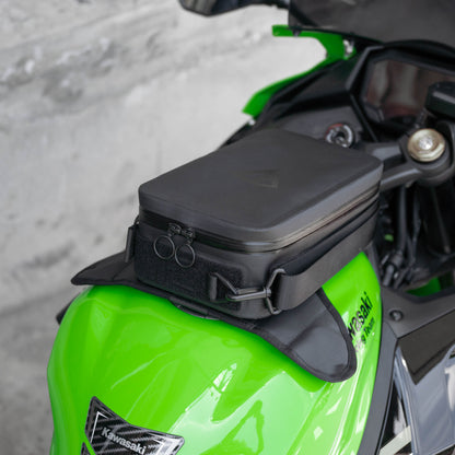Pre-order (ship in September): "Rainstopper" magnetic tank bag for Kawasaki ZX-4RR