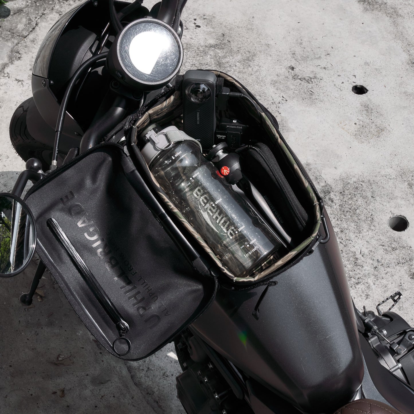 "Rainstopper" magnetic tank bag for Honda Rebel 500/250