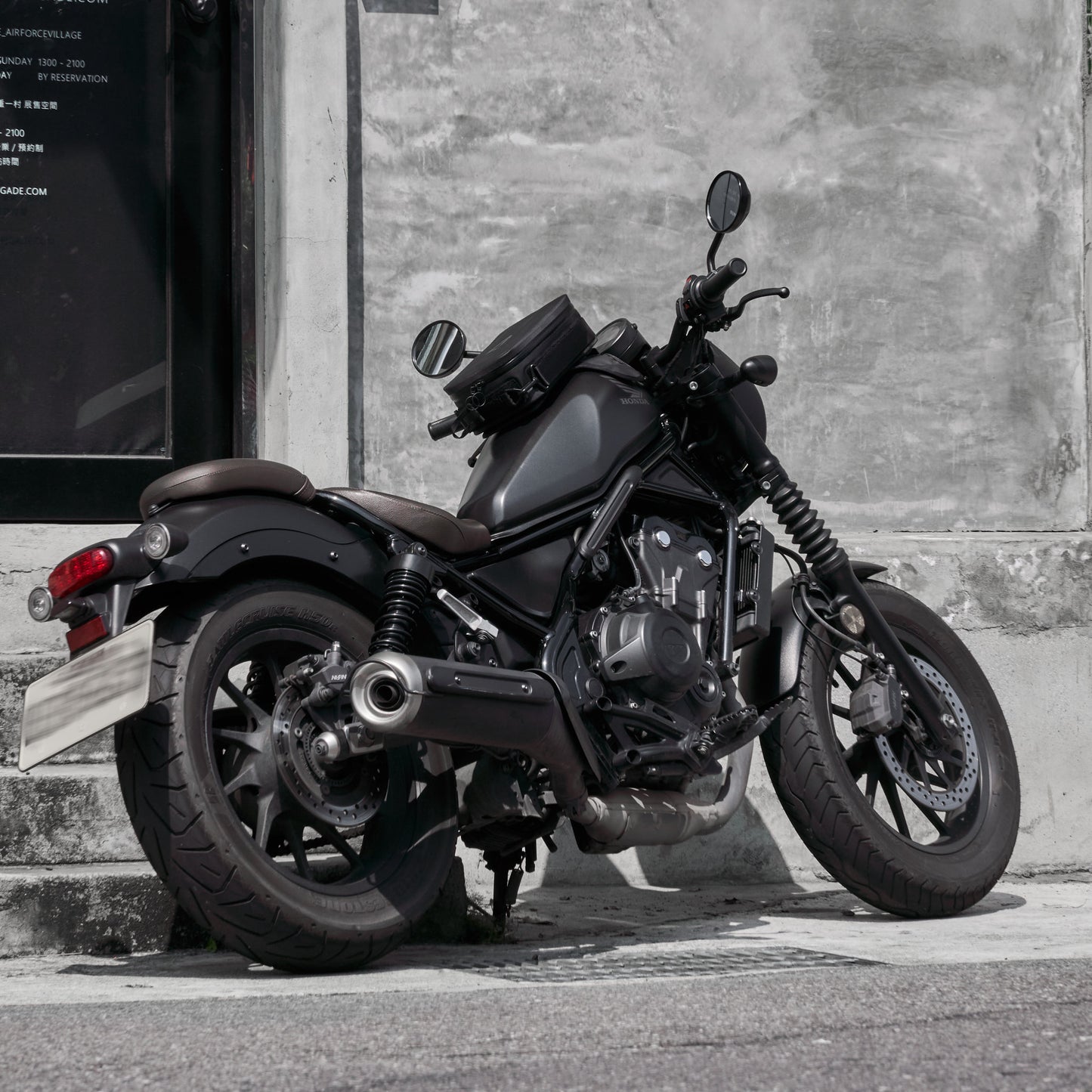 "Rainstopper" magnetic tank bag for Honda Rebel 500/250