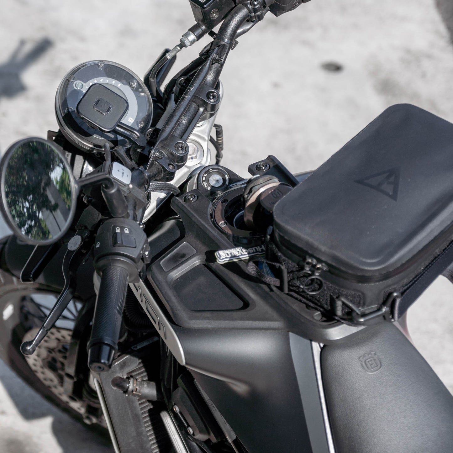 Pre-order (ship in September): "Rainstopper" magnetic tank bag for Svartpilen 401/250/200/125 Gen 2 (2020-2023)