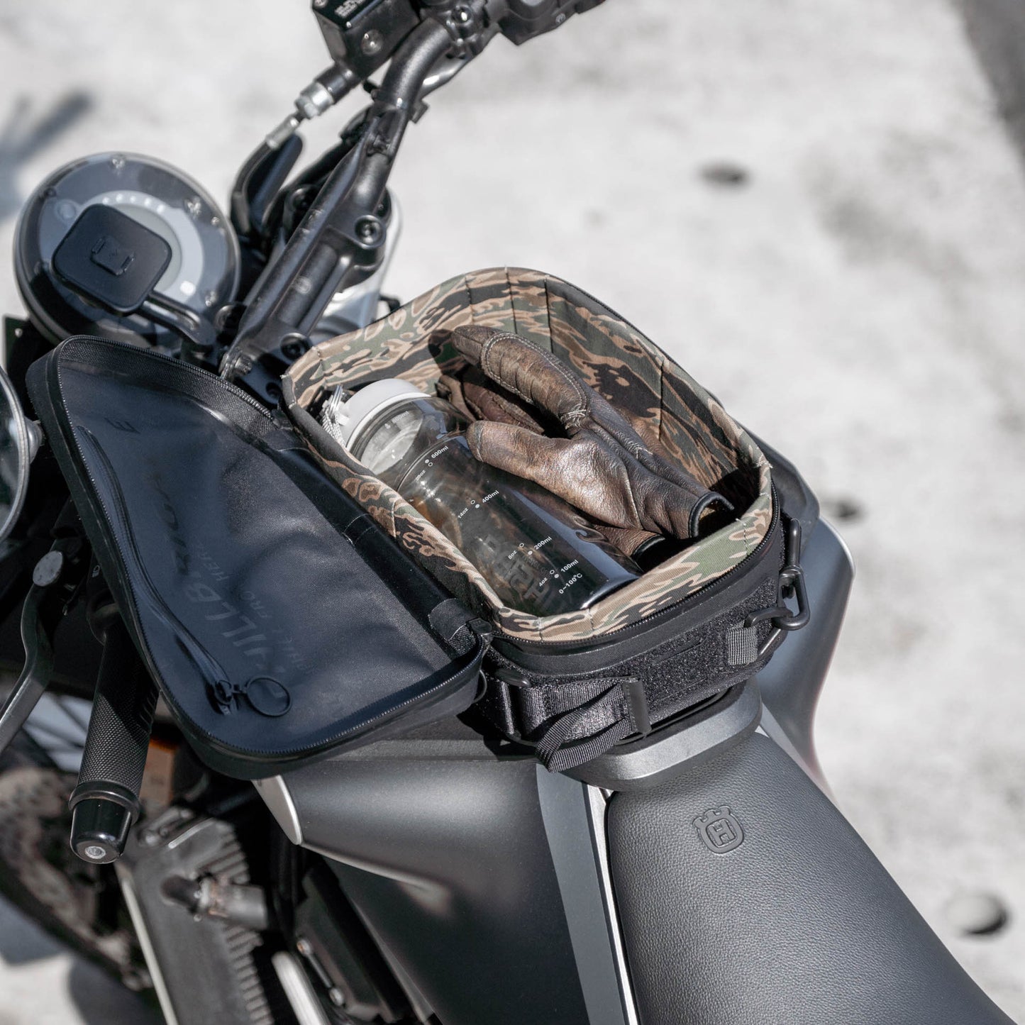 Pre-order (ship in September): "Rainstopper" magnetic tank bag for Svartpilen 401/250/200/125 Gen 2 (2020-2023)