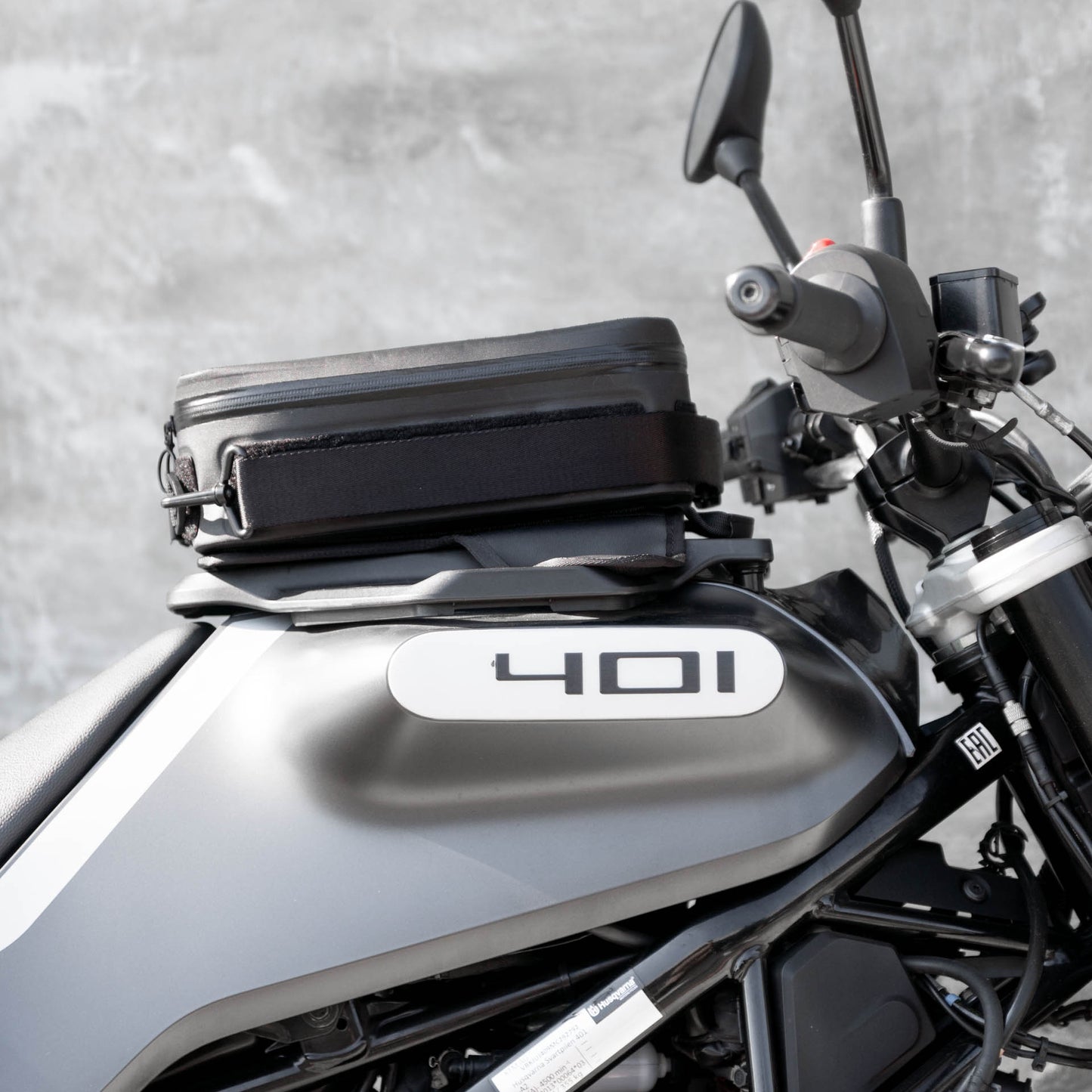 Pre-order (ship in September): "Rainstopper" magnetic tank bag for Svartpilen 401/250/200/125 Gen 2 (2020-2023)