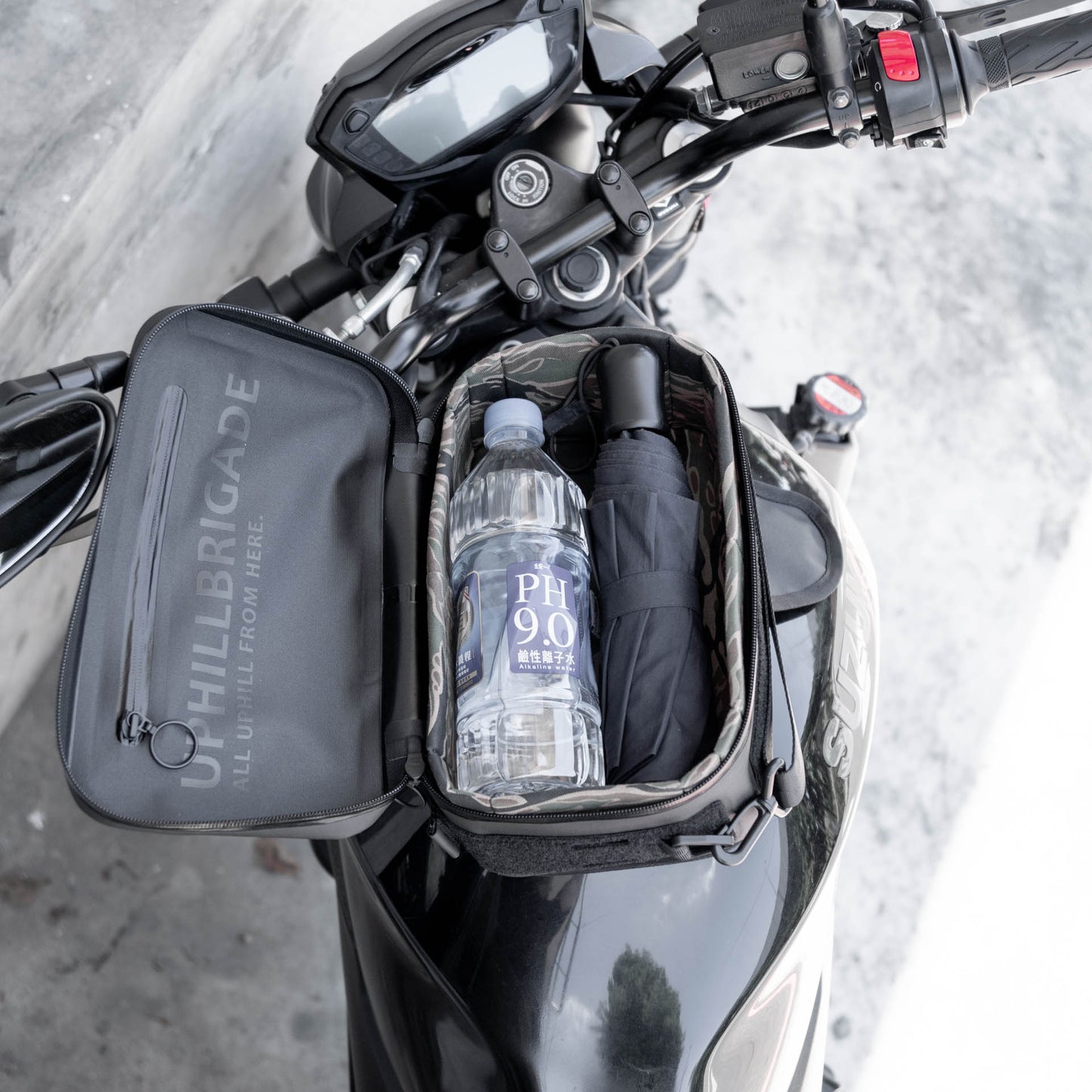 Pre-order (ship in September): "Rainstopper" magnetic tank bag for Suzuki SV650