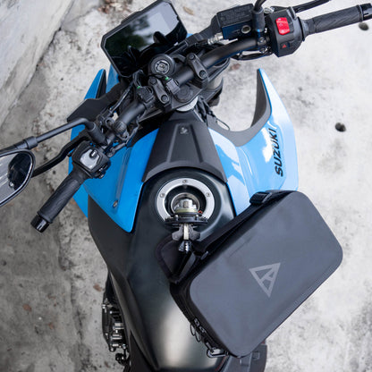 早鳥預購價（九月開始出貨）：上山旅 Rainstopper 防雨磁吸油箱包 Suzuki GSX 8S 適用