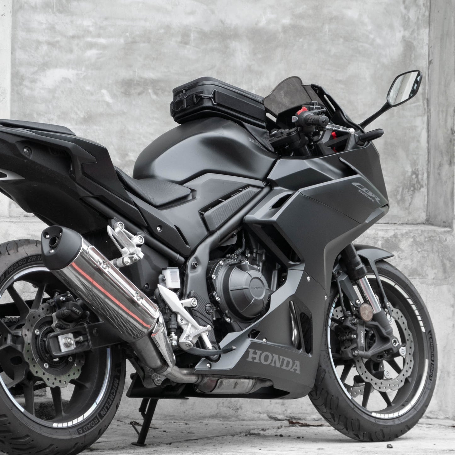 早鳥預購價（九月開始出貨）：上山旅 RAINSTOPPER 防雨磁吸油箱包 Honda CBR500R 適用