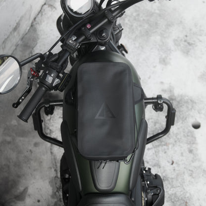 Pre-order special price: "Rainstopper" magnetic tank bag for Honda CL300