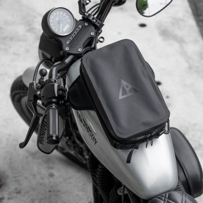 Pre-order (ship in September): "Rainstopper" magnetic tank bag for Harley Davidson Sportster