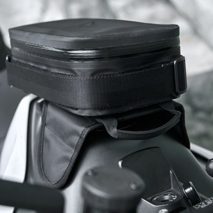 Pre-order special price: "Rainstopper" magnetic tank bag for KTM 890 / 790 Duke