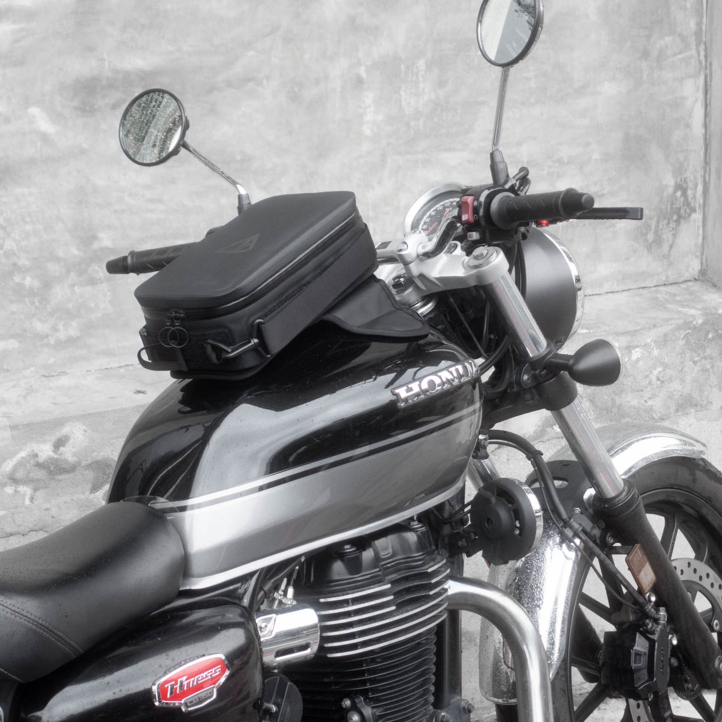 早鳥預購價（九月開始出貨）：上山旅 Rainstopper 防雨磁吸油箱包 Honda CB350/GB350 適用