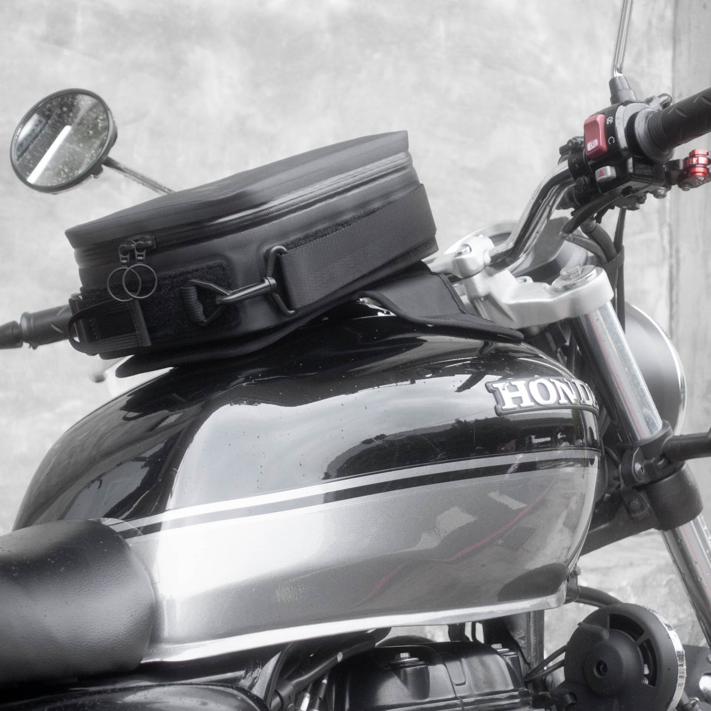 早鳥預購價（九月開始出貨）：上山旅 Rainstopper 防雨磁吸油箱包 Honda CB350/GB350 適用