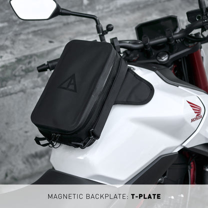 Pre-order special price: "Rainstopper" magnetic tank bag for Honda CB750 Hornet