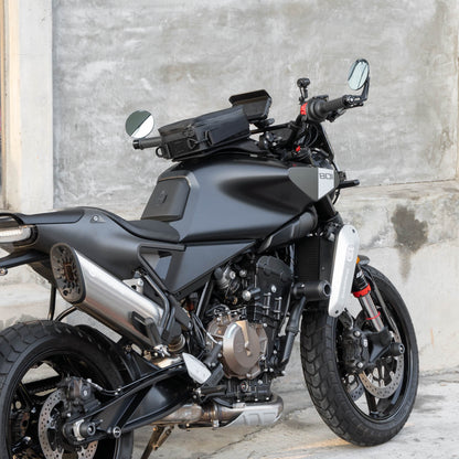 Pre-order (ship in September): "Rainstopper" magnetic tank bag for Husqvarna Svartpilen 801 (tank rack required)