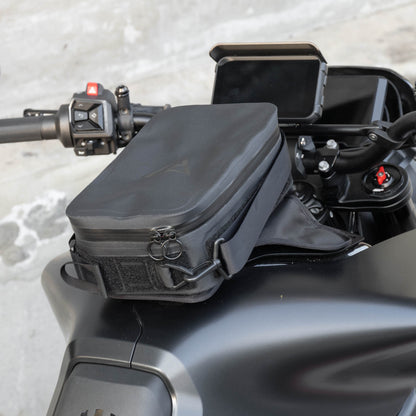Pre-order (ship in September): "Rainstopper" magnetic tank bag for Husqvarna Svartpilen 801 (tank rack required)