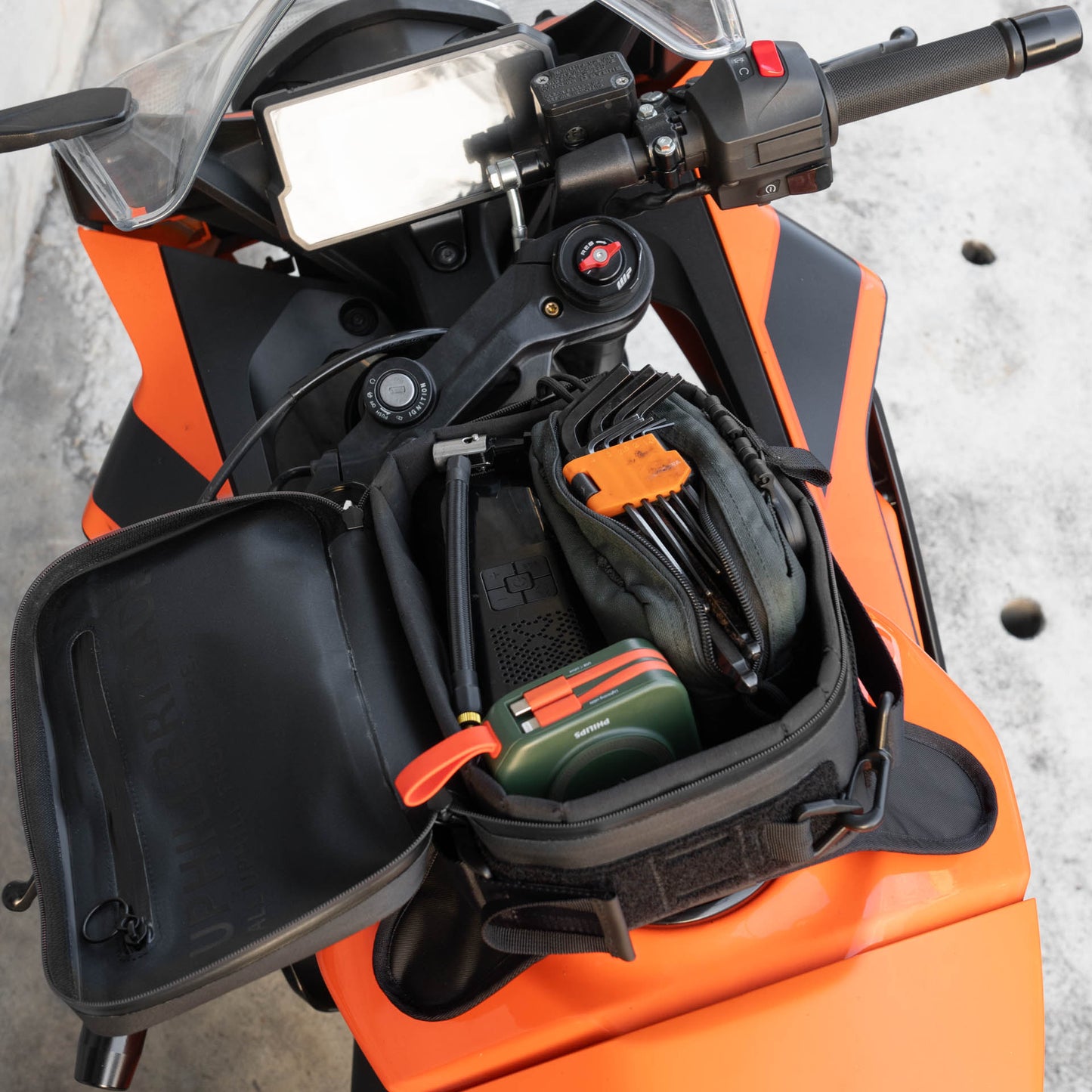 Pre-order (ship in September): "Rainstopper" magnetic tank bag for KTM RC390