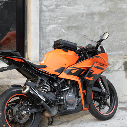 Pre-order (ship in September): "Rainstopper" magnetic tank bag for KTM RC390