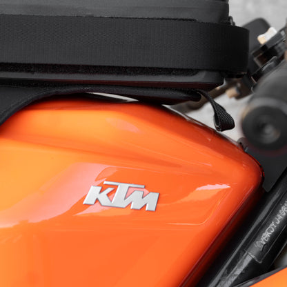 Pre-order (ship in September): "Rainstopper" magnetic tank bag for KTM RC390