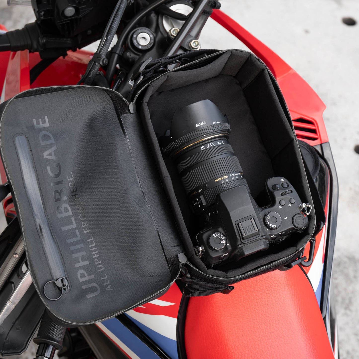 早鳥預購價：上山旅 Rainstopper 防雨磁吸油箱包 Honda CRF300 Rally 適用