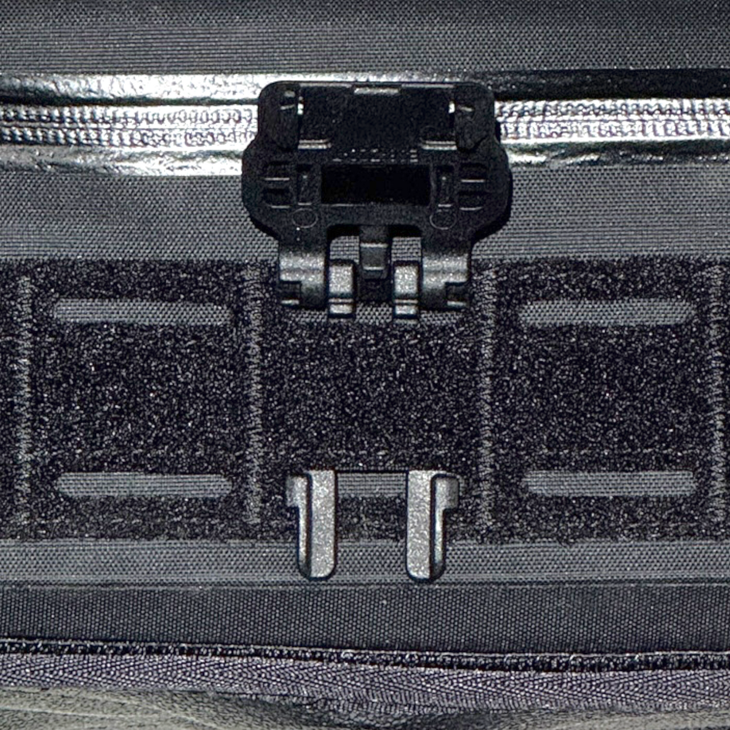 Pre-order (ship in September): MOLLE single-slot pull-cord magnetic buckle (male + female set), for small lightweight pouches