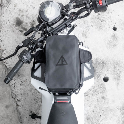 Pre-order (ship in September): "Rainstopper" magnetic tank bag for Husqvarna Vitpilen Gen 2 (2020-2023) with steel tank rack