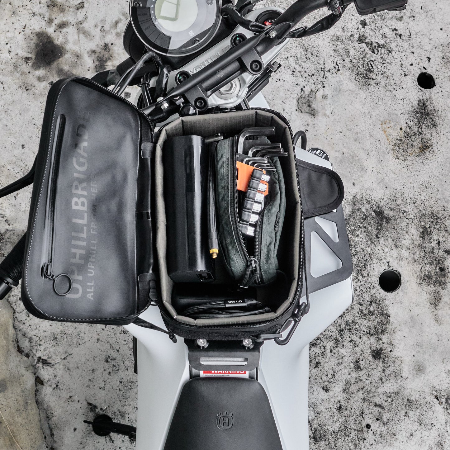 上山旅 Rainstopper 防雨磁吸油箱包 Vitpilen 白箭二代適用（2020-2023 年式）含鋼製油箱架