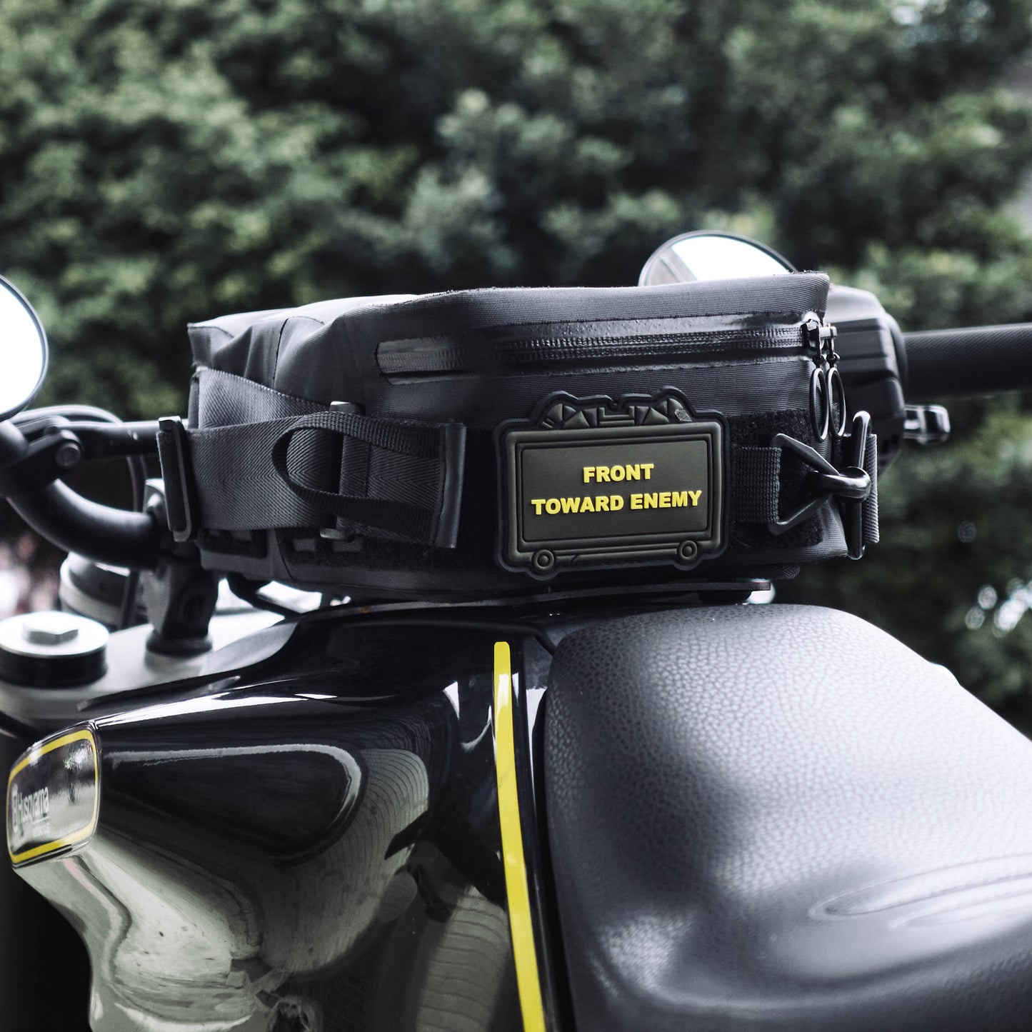 "Front Toward Enemy" 克萊莫闊刀雷 PVC 士氣章（魔鬼氈）