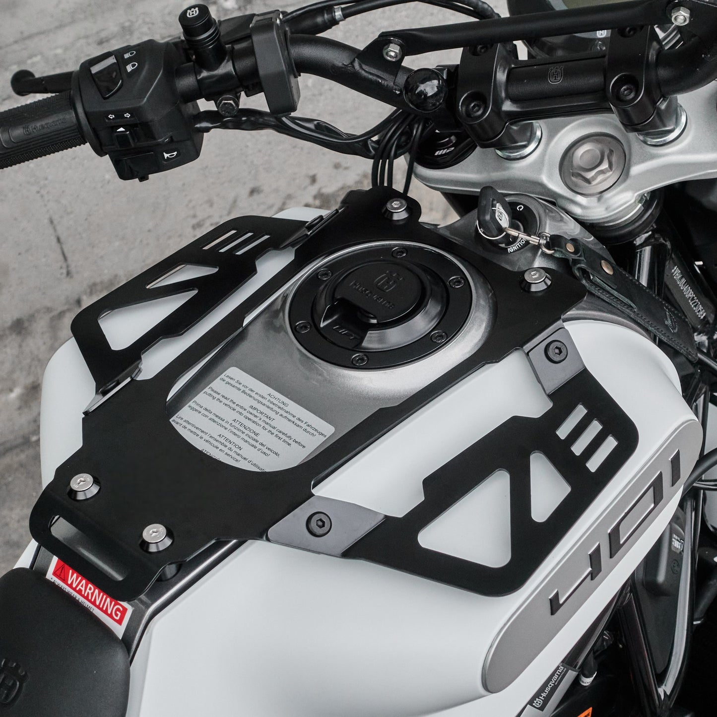 上山旅 Rainstopper 防雨磁吸油箱包 Vitpilen 白箭二代適用（2020-2023 年式）含鋼製油箱架